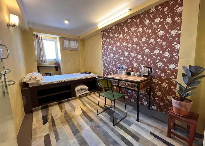 Warm And Cozy 1 Min From Stupa Apartment