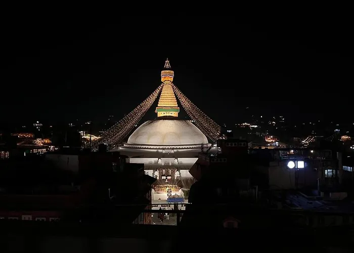 Warm And Cozy 1 Min From Stupa Apartment